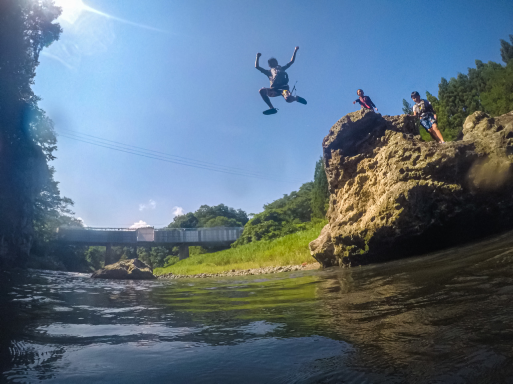 夏といえば、秋保で川遊び！飛び込む！