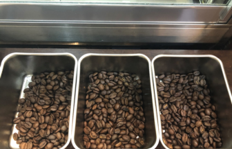 コーヒー豆の焙煎度合いでの味の違いを知ると人生得します。たぶん絶対。